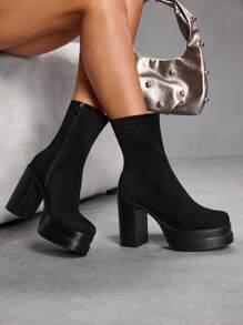 SHEIN X Lucía Bellido CUCCOO SZL 1 par de botas de media caña de moda con suela gruesa y tacón alto para mujer - Negro - Ver 3