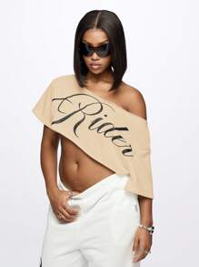 SUMWON WOMEN 超大露肩图案印花短款 T 恤秋季系列做旧毛边时尚宣言运动休闲都市风格 - 米色 - 查看 5