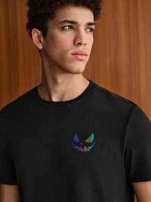 SWAVVY Men Reflective Expression Print Tee & Shorts - Black - View 5