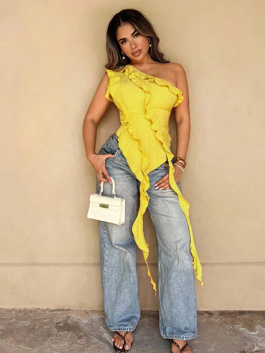 Sirith 女式不对称荷叶边优雅不对称领口衬衫，黄色上衣，合身腰部，绉布面料 - 黃色 - 查看 1