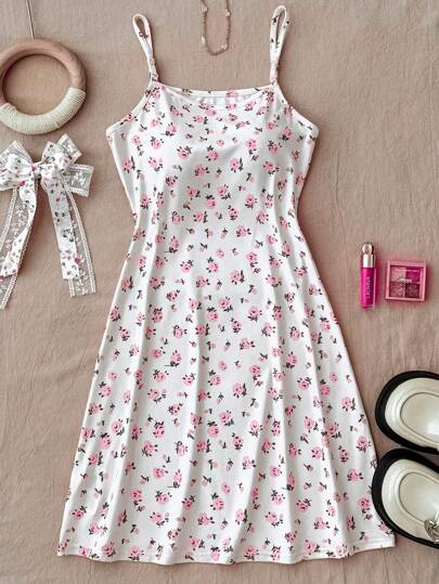 SHEIN Teen Girls White Knitted Pink Small Floral Casual Cute Suspender Dress, Suitable For Home Leisure