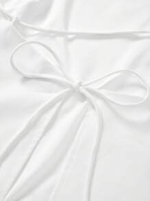 Maija 2025 Summer New White Adjustable Thin Strap Tie Bow Back Lace Up Cute Sleeveless Backless Cami Top, Suitable For Beach Holiday, Urban Commuter, Elegant Modern Casual Party, Picnic, Office Outfit, Graduation Season, St. John's Festival