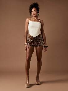 MISSGUIDED Pantalones cortos brillantes de fiesta con estampado de animal para fiestas de club, festivales, baile y verano, prendas con brillos para declarar un look