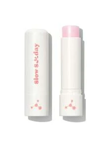 Cuidado labial de colágeno Slow Sunday™, que contiene colágeno, derivados de vitamina E, hialuronato de sodio y manteca de karité