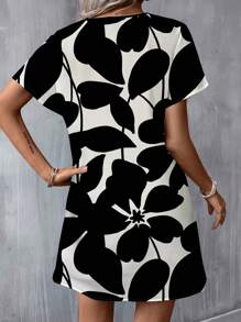 SHEIN LUNE Casual Minimalist V-Neck Woven Short Dress For Women, Suitable For Spring/Summer Vacation Dress Chic Dress - Multicolor - View 2