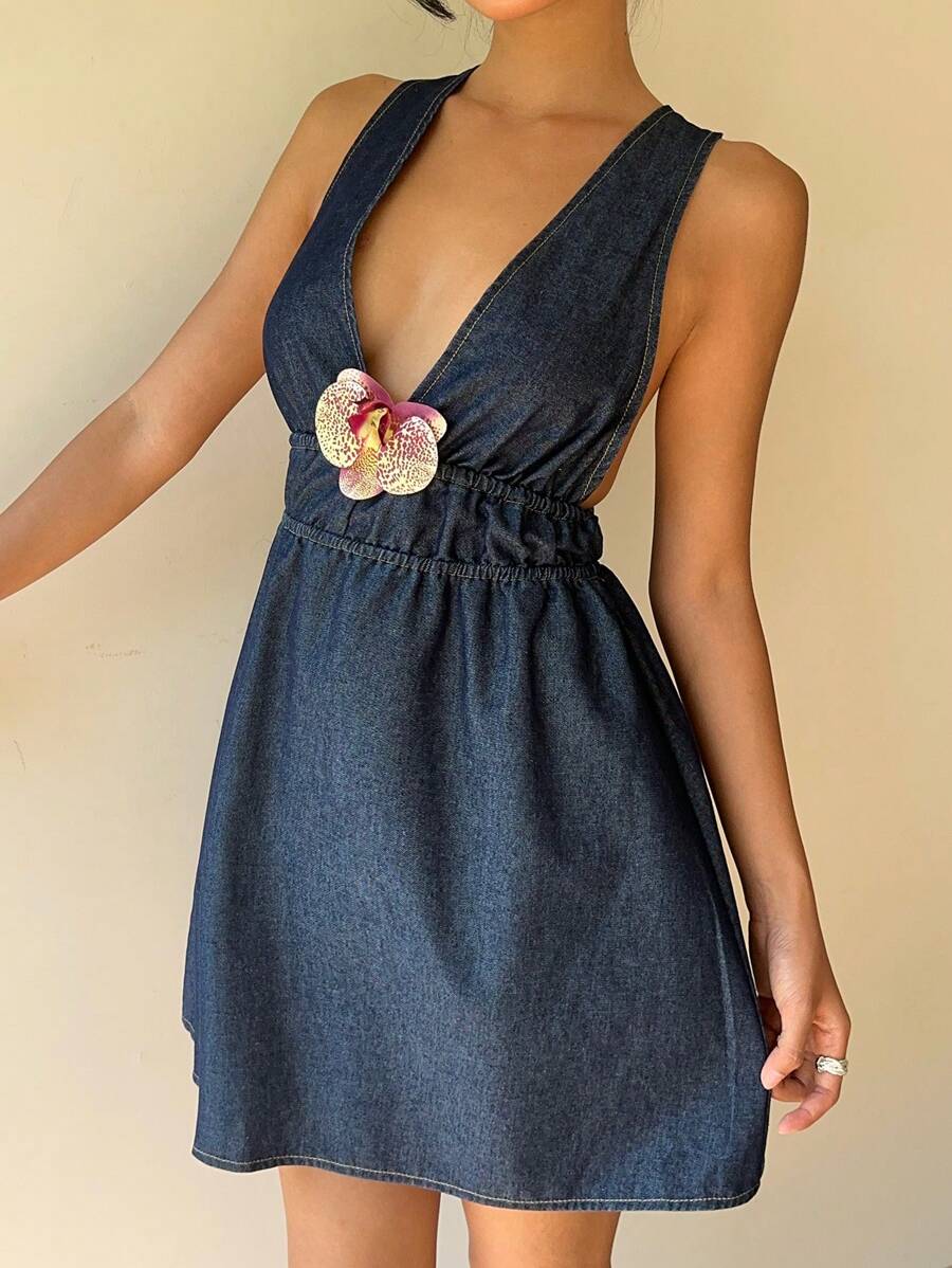 Aloruh 女式深V领露背系腰牛仔连衣裙，夏季度假风格 - 藍色 - 查看 1