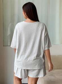 Dazy Plus Conjunto de pijama casual de talla grande con top de cuello redondo de punto de unicolor y pantalones cortos - Gris - Ver 2