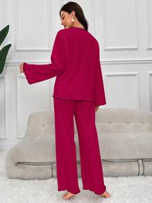 طقم بيجامة طويل مصنوع من الأكريليك بلون وردي فاتح مع طوق وتشطيب متباين للنساء، طقم بيجامة مصنوع من الأكريليك، ملابس خريفية