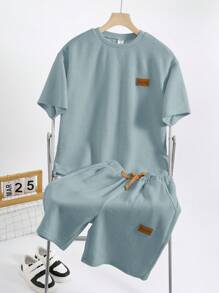 SHEIN 2pcs Tween Boys' Casual Korean White Solid Loose Knit Textured Soft Fabric College Style Round Neck Short Sleeve T-Shirt And Shorts Set, Suitable For Spring/Summer, College, Home, Daily Wear, Sports, Birthday Party, Outings, Basic & Minimalist Boy Casual Sets