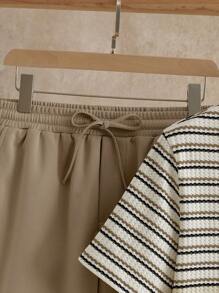 Manfinity BRENVOR 2 pièces Ensemble homme décontracté, chemise polo à manches courtes rayée et short de couleur unie, costume polo