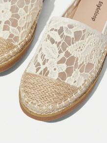 Styleloop Women Casual Round Toe Flat Shoes With Hollow Embroidered Design, Holiday Style