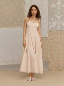 SHEIN MOD Elegantes Spaghettiträgerkleid mit einfarbigen Rüschen für Damen, Urlaubsoutfits für Damen, Strandoutfits für Damen, romantisches Date, zwei Tragemöglichkeiten, 2 in 1, einfarbiges Kleid mit Taillenabschluss,