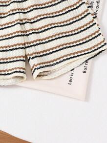 Set de 2 piezas con chaleco y pantalones cortos estampados con rayas y dibujos animados para niños en verano