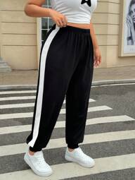 SHEIN EZwear Plus Contrast Side Seam Sweatpants Graduation,Back To School Outfits,Graduation,Teacher Outfits For Women,Back To School
