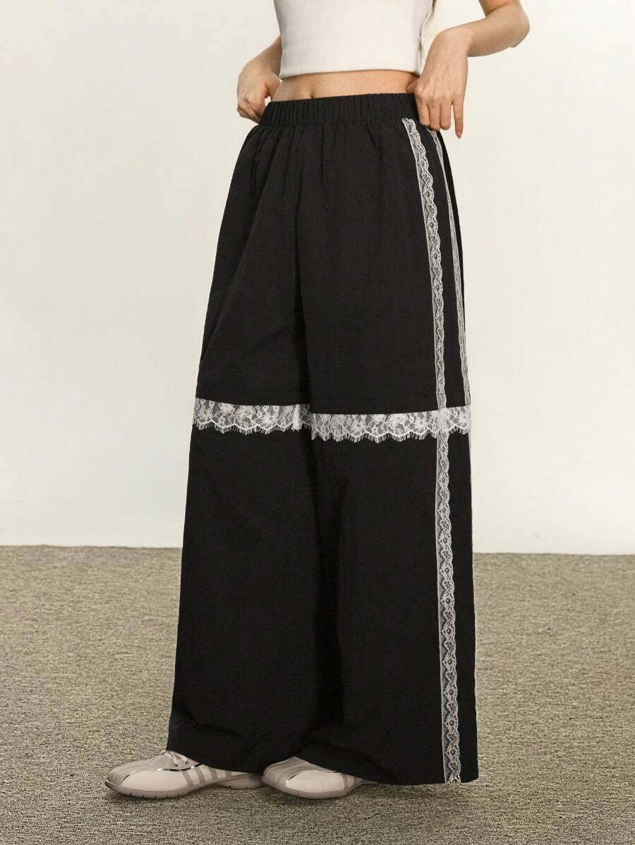 Rina Fox Calça Casual Feminina com Perna Larga e Bordas de Renda em Cores Contrastantes - Preto - Visão 1