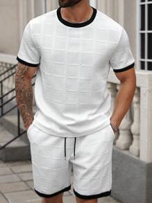 Manfinity Homme Plus Size Men Summer Casual Round Neck Short Sleeve T-Shirt And Drawstring Waist Shorts 2-Piece Set, Suitable For Daily Casual Outings And Gatherings With Friends, 2 Piece Summer Set Men, Men's Textured Two-Piece Set