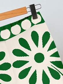 SHEIN Clasi 2 pièces/Set Femmes Débardeur ample à col rond avec motif floral rétro et pantalon évasé, convient pour les vacances d'été