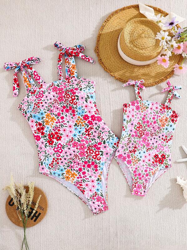 SHEIN Costume da bagno intero per ragazze con stampa floreale ditsy tropicale e fiocco decorativo, adatto per vacanze estive al mare. Stile coordinato per mamma e figlia/sorelle, abbigliamento di famiglia per vacanze e giorni festivi