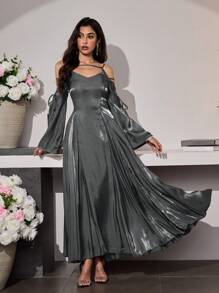 Modelyn 女式优雅长裙，搭配闪亮丝带领带设计、细肩带和喇叭形下摆