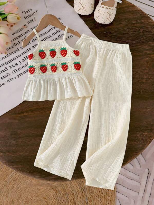 Conjunto informal de vacaciones para niñas con camisola de encaje de ganchillo con estampado 3D de fresa y pantalones anchos de pierna ancha con textura y cintura elástica