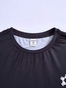 SHEIN Tween Jungen Sport Set mit 2 Teilen: Kurzarm T-Shirt mit Fußball Grafik und Shorts