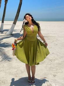 Sunnyshic Plus Size Women Deep V-Neck Sleeveless Green Textured Knit Dress - Green - View 6