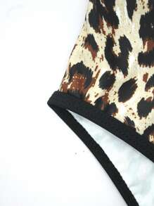 Manfinity Swimmode Men's Leopard Print Backless Halter One-Piece Swimsuit BeachModeOn BeachModeOn Men Swim Trunks Set Bathing Suits For Men