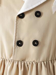 Sweetra Young Vestido sin mangas acampanado con cuello de lazo, en un diseño de patchwork en blanco y negro con contraste de color para niñas preadolescentes