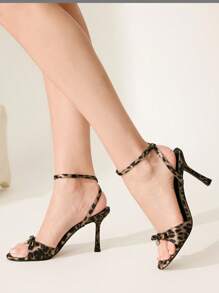 CUCCOO SZL 女士豹纹水钻心形装饰 8.8 厘米高跟圆头时尚优雅高跟凉鞋