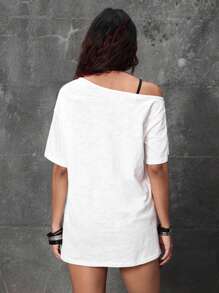 ROMWE Grunge Punk Y2K-Style Women Summer Casual Asymmetrical Shoulder Crown & Letter Graphic Loose T-Shirt - Beige - View 3