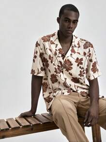 Ontre 2025夏季男士花卉印花短袖单排扣休闲衬衫，适合独立日、圣约翰节、毕业典礼、日常穿着，可爱夏季短袖印花衬衫，男士节日热带印花衬衫，休闲通勤针织背心，复古印花衬衫 - 白色 - 查看 1