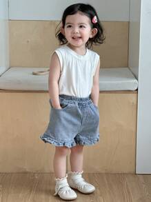 Dazy Kids Baby Girl Washed Casual Ruffle Trim Light Color Denim Shorts, Summer