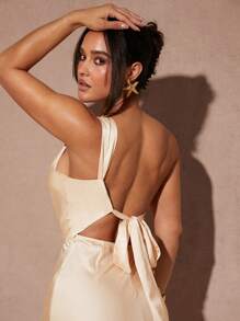 Silquee 女士优雅不对称系带无袖长裙，适合日常外出、休闲派对、夜店等场合，秋冬季