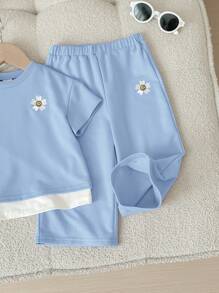 SHEIN Baby Girls Spring/Summer Cute Purple Flower Pattern 2 In 1 Short Sleeve T-Shirt & Elastic Waist Pants Set - Blue and White - View 5