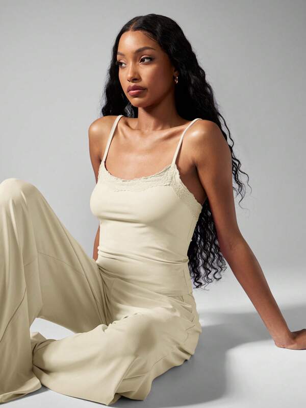 MISSGUIDED Luxurious Lace Trim Wide Leg Sleepwear Pajamas With Delicate Camisole Top Loungewear Spring Summer Fall Comfort Sleepwear
