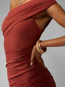 MISSGUIDED One Shoulder Ruched Evening Gown Formal Floor Length Split Maxi Dress Elegant Wedding Guest Party Holiday Ball Gown