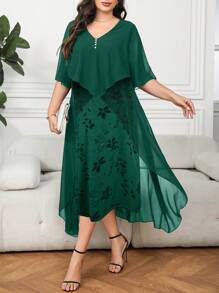 SHEIN Clasi Vestido 2 en 1 de talla grande con estampado y bajo asimétrico - Verde - Ver 1