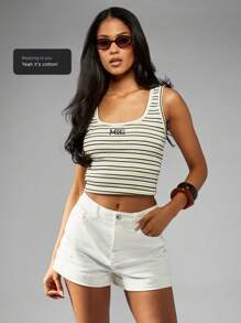 MISSGUIDED Rigid Denim Turn-Up Hem Mom Shorts - White - View 6