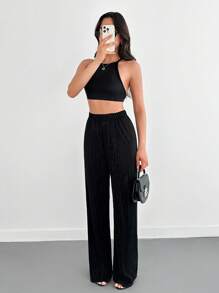 SHEIN Tall Ensemble coordonné de lounge froissé chic pour fille avec un top court à col montant et un pantalon ample. Ensemble deux-pièces en tissu pour femmes avec un Top et un pantalon à jambe large. Décontracté, élégant, pour un rendez-vous, un week-end de luxe