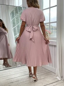 SHEIN PETITE Plus Size Women Woven Solid V-Neck Short Sleeve Lace-Up Tie Waist Pleated Hem Long Dress, Elegant & Romantic