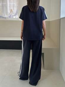 DAZY 女士宽松撞色罗纹圆领T恤和裤子套装（2件套）家居服套装 - 藏蓝色 - 查看 2