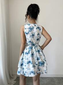 Chiquease Vestido corto sin mangas de mujer con estampado floral elegante, cintura con lazo cruzado y volantes en el bajo - Azul - Ver 4