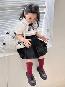 DAZY 女嬰夏季彼得潘領蝴蝶結泡泡袖上衣與純色百褶裙2件套幼兒裝 - 黑色 - 查看 1