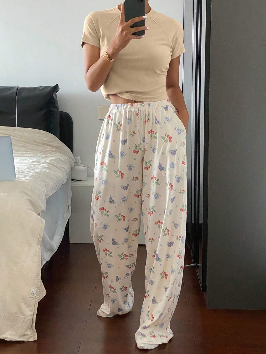 DAZY Bộ đồ ngủ tay ngắn in họa tiết trái cây cho nữ 2 món - Màu Khaki - Xem 1