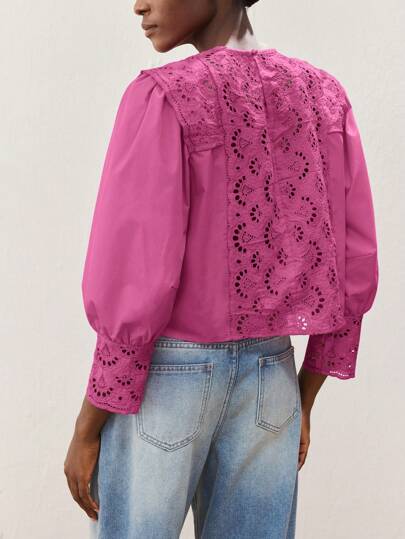 Maija Blusa de cuello redondo rosa pálida con diseño de bordado hueco y parche, de corte holgado y estilo casual moderno de resort, suave y cómoda, apropiada para otoño, con estilo bohemio occidental para usar en la playa, festivales de música country