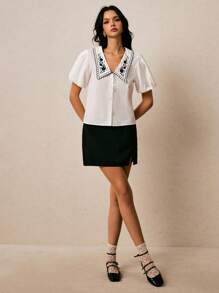 Poéselle Áo cánh đơn giản thêu hoa tay bồng ngắn cho nữ ngày lễ - trắng - Xem 3