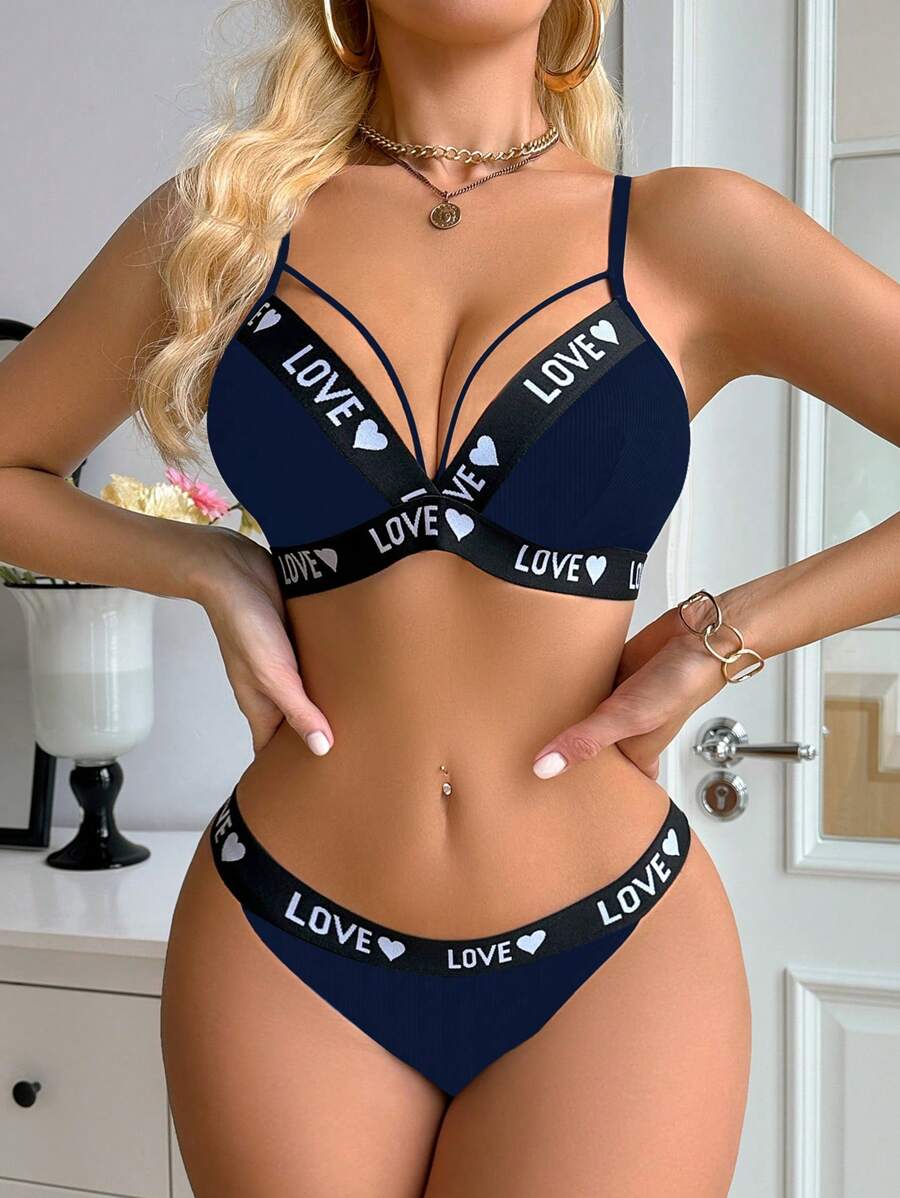 SHEIN Conjunto de sujetador tipo camiseta con letras huecas y braga tipo bikini para mujer - azul real - Ver 1