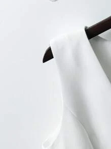 SHEIN PETITE Women's High-End V-Neck White Retro Fashion Fitted Cropped Vest Tank Top, Summer