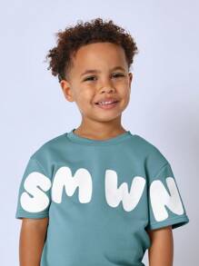 SUMWON 夏季运动套装，包含超大徽标印花 T 恤和抽绳长裤，运动休闲装