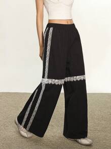 Rina Fox Calça Casual Feminina com Perna Larga e Bordas de Renda em Cores Contrastantes - Preto - Visão 4